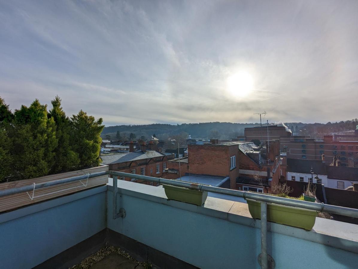 Bankside By Wycombe Apartments Хай Уикъмб Екстериор снимка